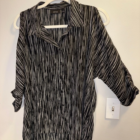 Apt. 9 Black and White Button Down Shirt - Picture 1 of 3
